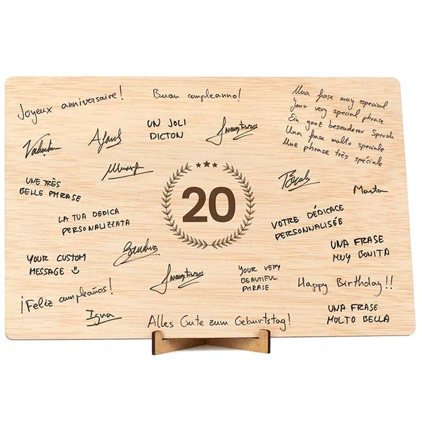 Wooden guestbook close up CONTRAXT
