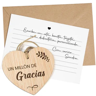 Tarjetas corazón en madera